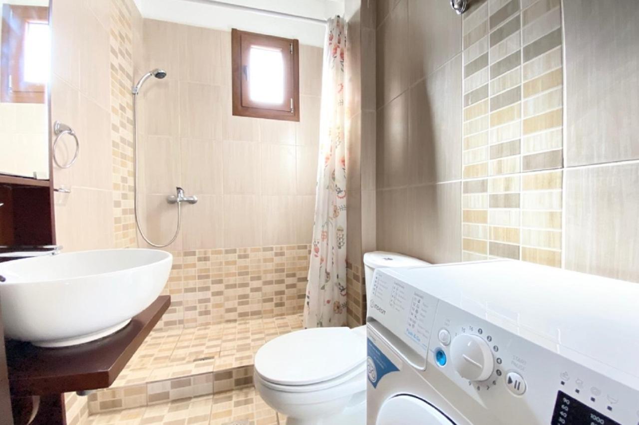 Vladi Guest House Gerakini Sithonia エクステリア 写真