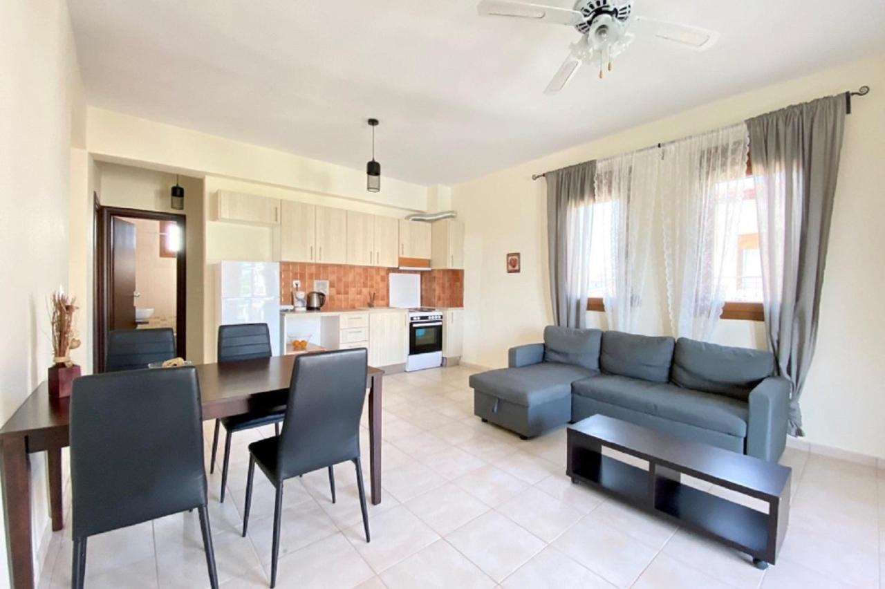 Vladi Guest House Gerakini Sithonia エクステリア 写真