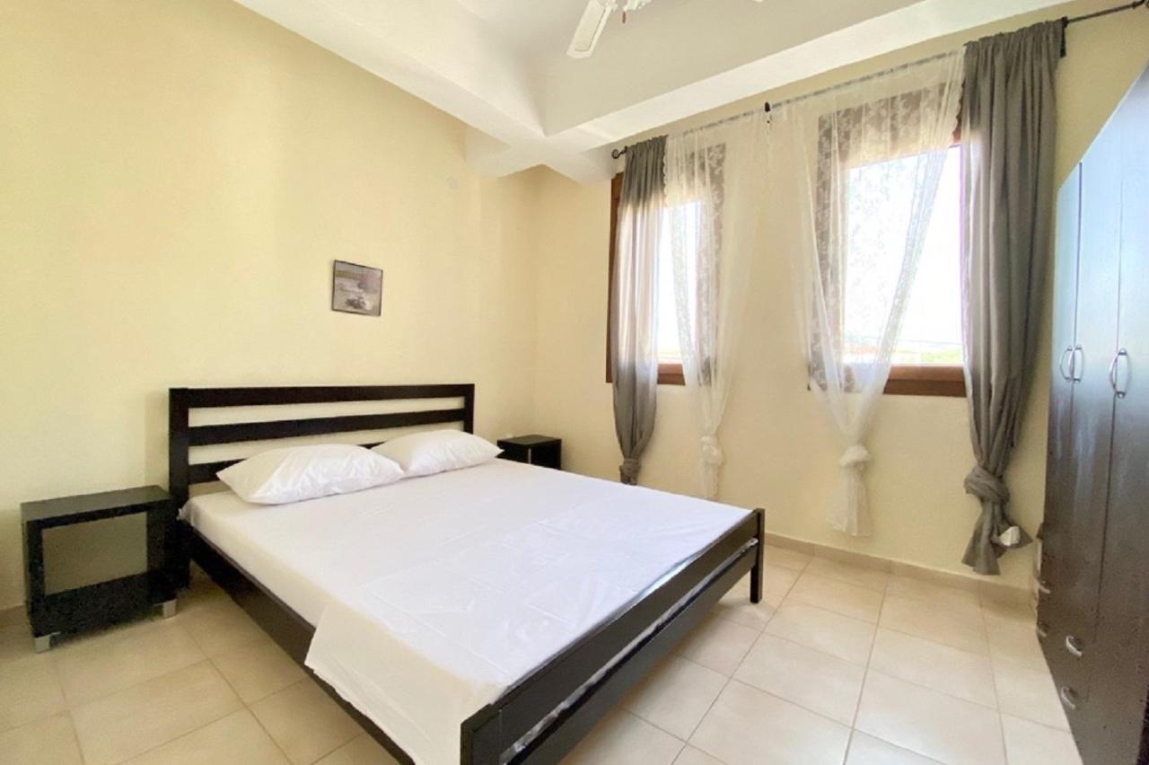 Vladi Guest House Gerakini Sithonia エクステリア 写真